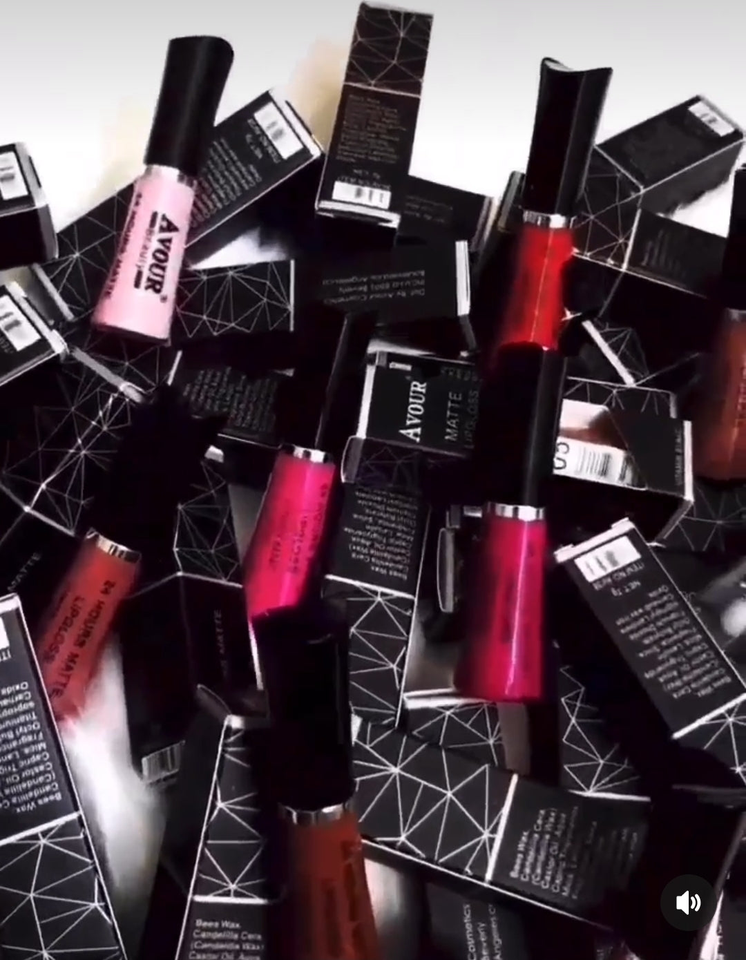 AVOUR 24 HOURS MATTE